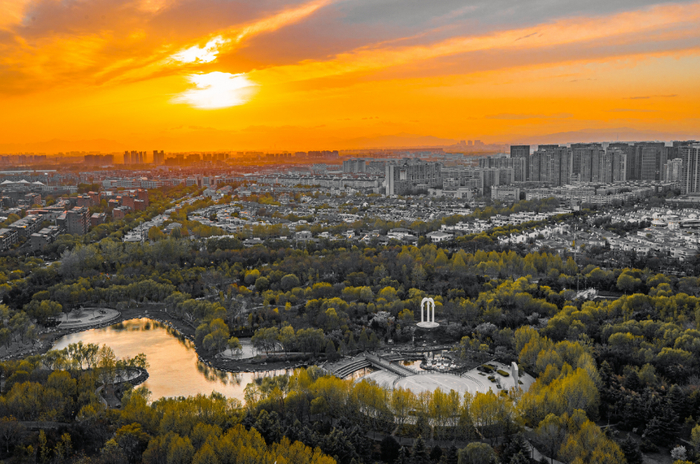 △博大公园晚霞夺目。