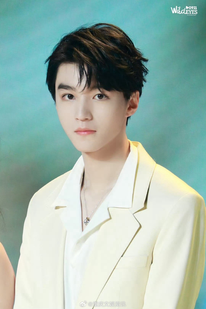 这个梗看来是过不去了,少关注大帅哥小时候啦……|王俊凯|野孩子|受益