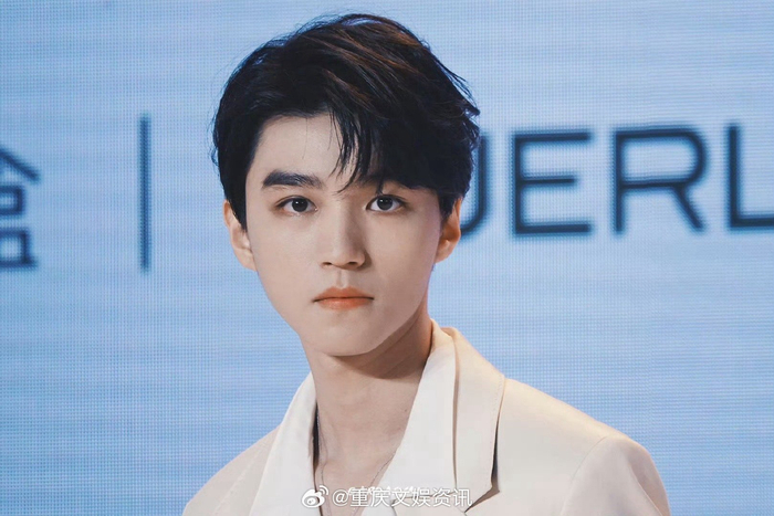 这个梗看来是过不去了,少关注大帅哥小时候啦……|王俊凯|野孩子|受益