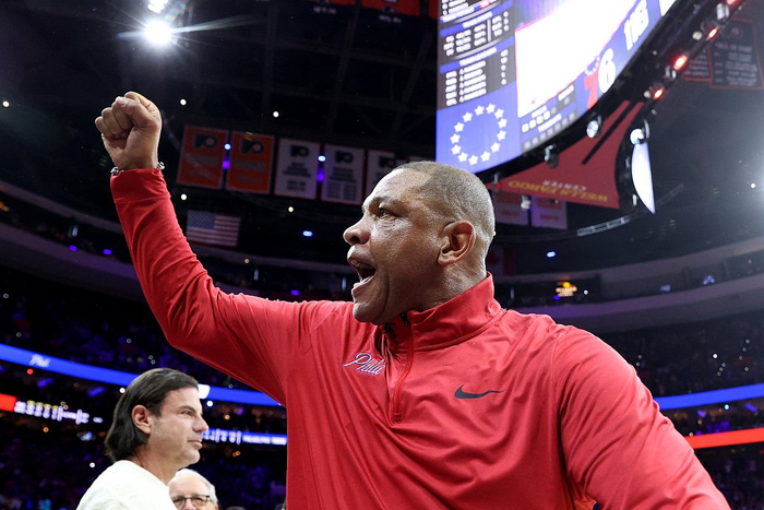 里弗斯又找到了工作。