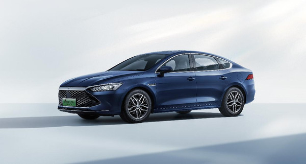 秦PLUS DM-i 2023冠军版