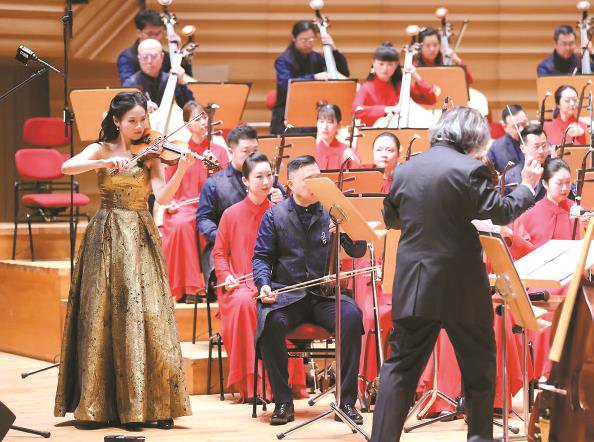             上海民族乐团新春音乐会          