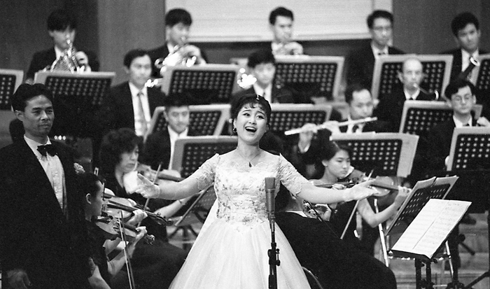 上世纪90年代，在北京音乐厅举行的一场音乐会。 张风摄