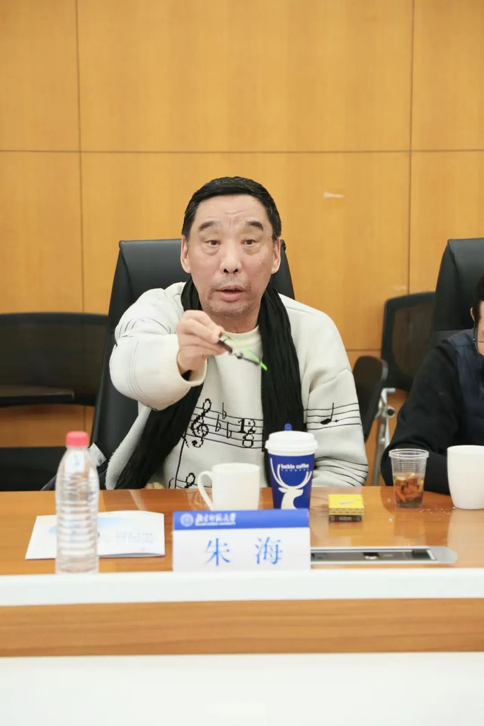 音乐剧系主任戴劲松)( 词作家常来)(词作家付广慧,青年音乐人王锶颖)