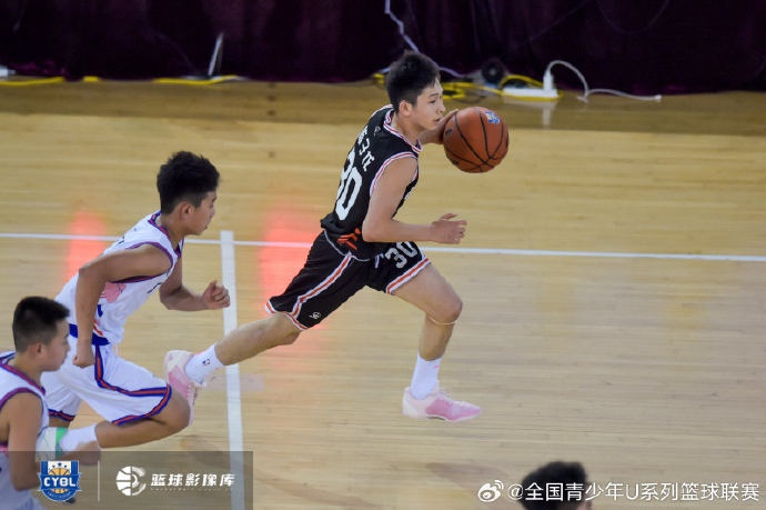2023年u14男子最佳得分手99明德华兴中学陈子龙 场均26分|陈子龙