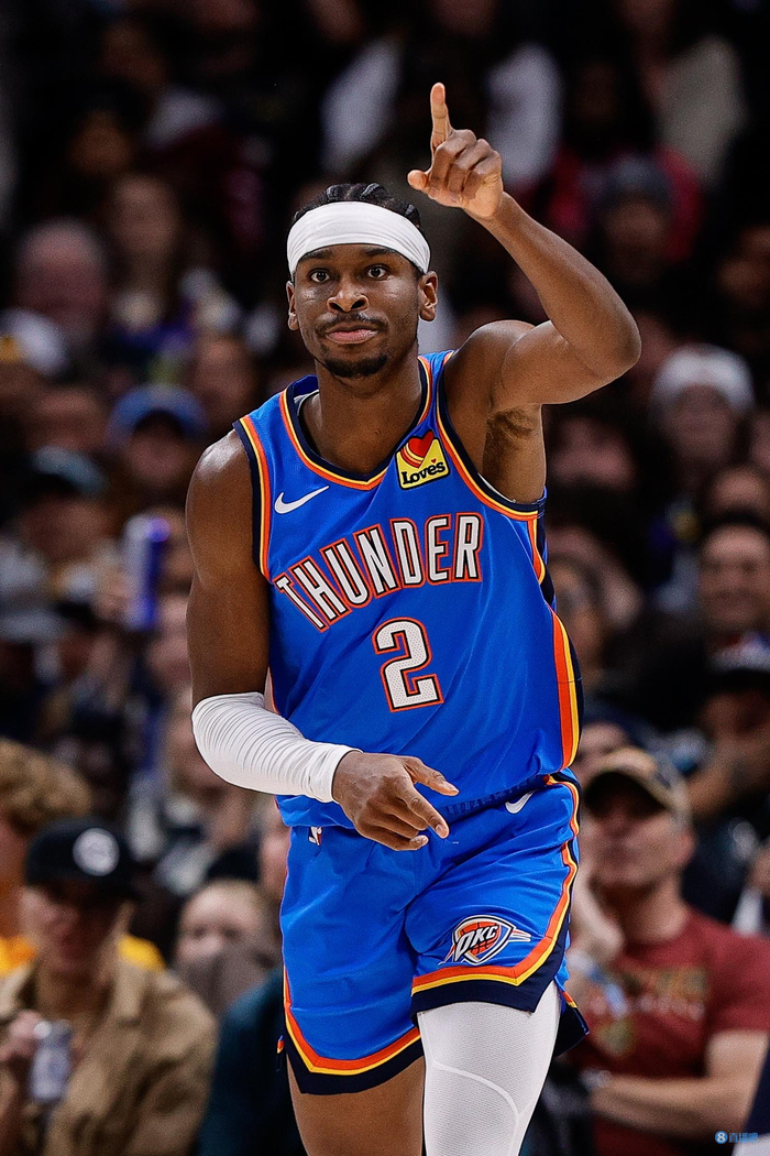 直播吧01月25日讯 nba常规赛,雷霆140-114轻取马刺.