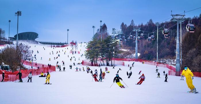 中国天然滑雪场图片