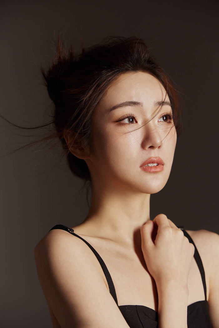 刘烨,张可盈话剧《悲惨世界》今晚首演 可可《原野》后再出力作