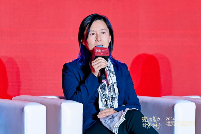 路劲地产集团主管董事刁露