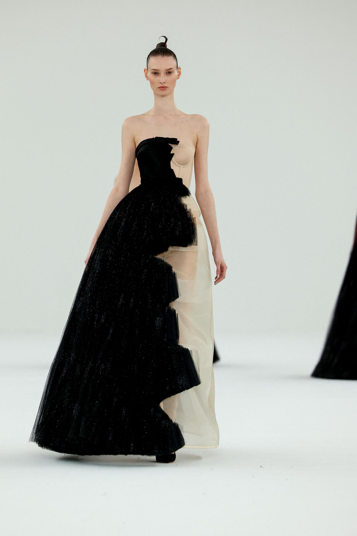 巴黎高级定制周viktorrolf品牌时装秀