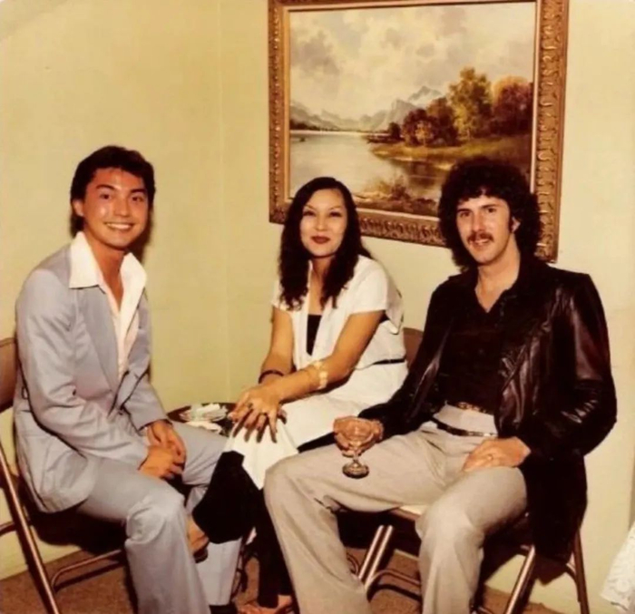 亚洲第一美男不婚不育之谜|尊龙_新浪新闻