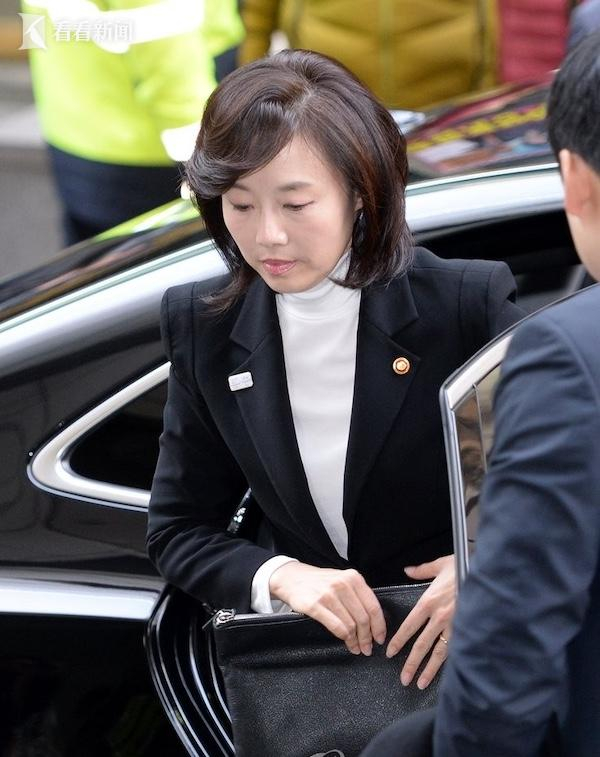 时隔7年!朴槿惠亲信"干政门"48人被判有罪|朝鲜日报|朴槿惠|亲信_新浪