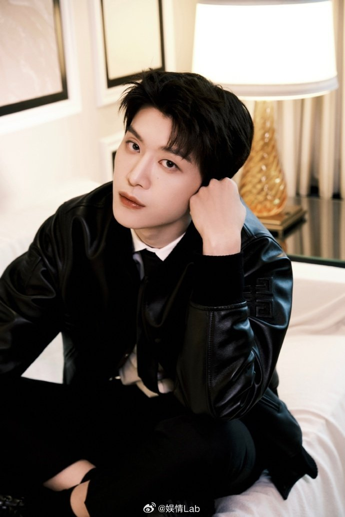 今日@范丞丞adam0616 曝光新海报