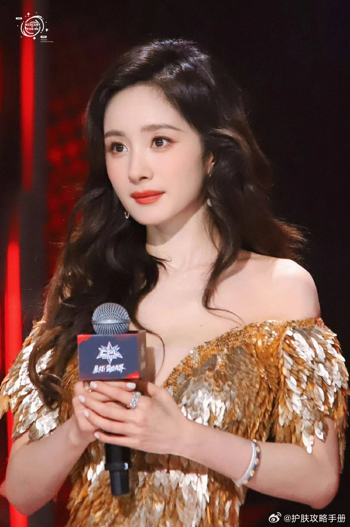 杨幂96金羽衣星儿在场要晕倒|杨幂_新浪新闻