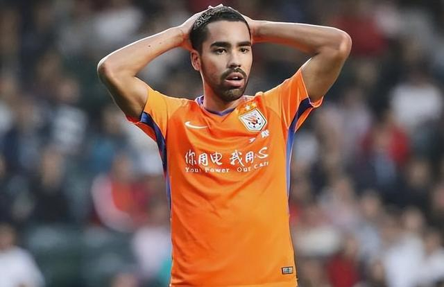 归化新政!德尔加多回山东:最快今年可与费南多组国足双边锋!|德尔加多