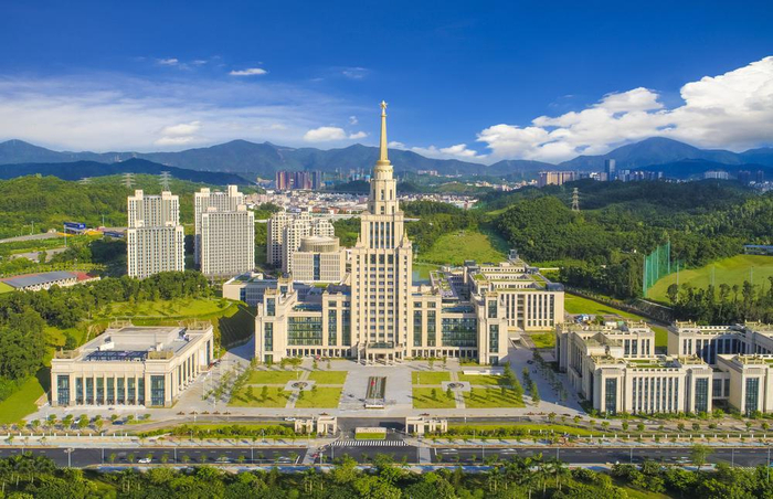 深圳北理莫斯科大学深圳北理莫斯科大学是中俄两国元首亲自见证,亲自