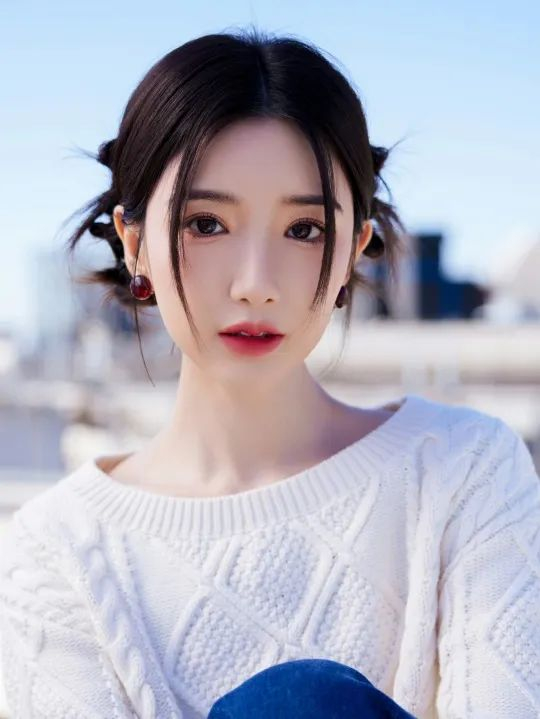 杨紫的"葡萄眼"是怎么炼成的?|杨紫|眼妆|眼影_新浪新闻