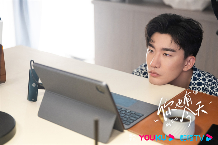 每部剧总有那么一两个显眼包，吴律就是整个律所最大的显眼包。