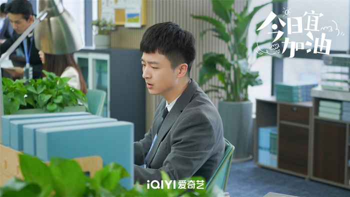 有一说一，这部剧真的挺好笑，编剧有点本事。