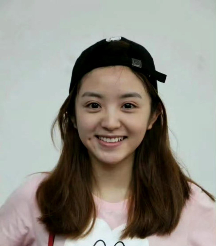 田曦薇出道前的素颜照来了,好看吗?|田曦薇|素颜_新浪新闻