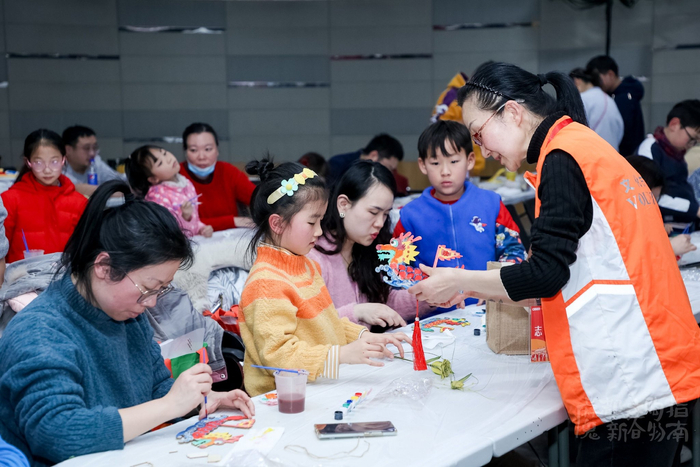 手绘龙舟”小课堂