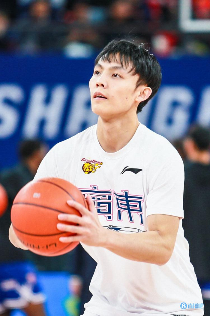 徐杰:感谢杜导和教练组 在我低谷时仍然给予我信任|徐杰|教练组|广东