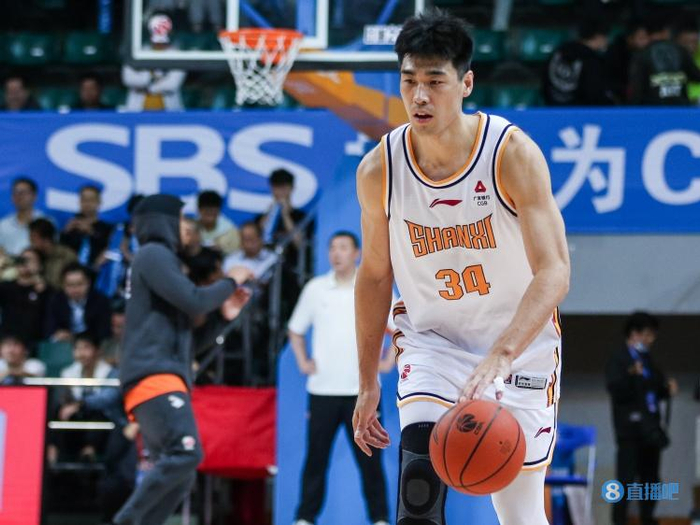 山西官方:张春军因伤未随球队出征 他已经前往北京进行康复治疗|山西