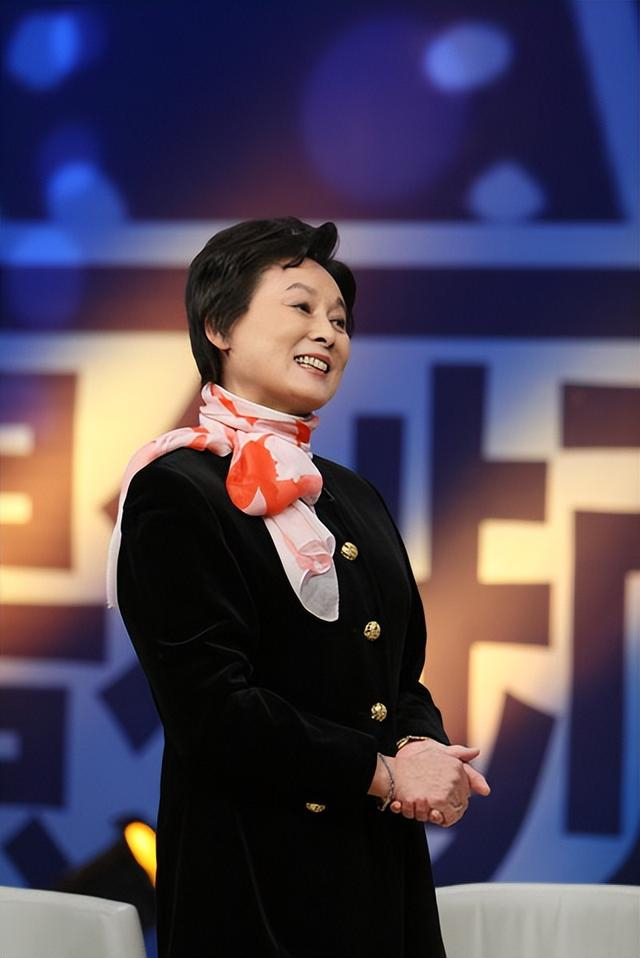 87岁的向梅为啥比20岁时更美越活越漂亮的女人都做到了这5点