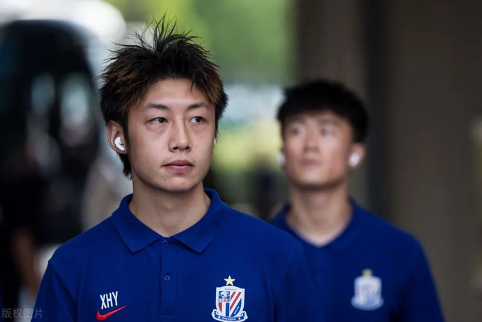 原以为将锁定申花主力,结果球队敲定新援顶替他|谢鹏飞|徐皓阳|申花