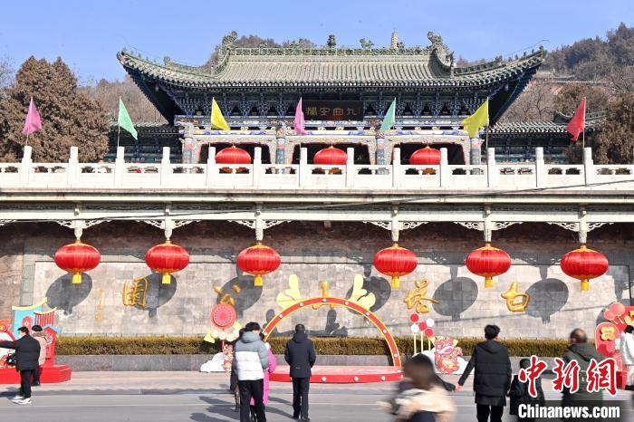 春节临近 兰州街头年味浓|龙|兰州市|黄河_新浪新闻