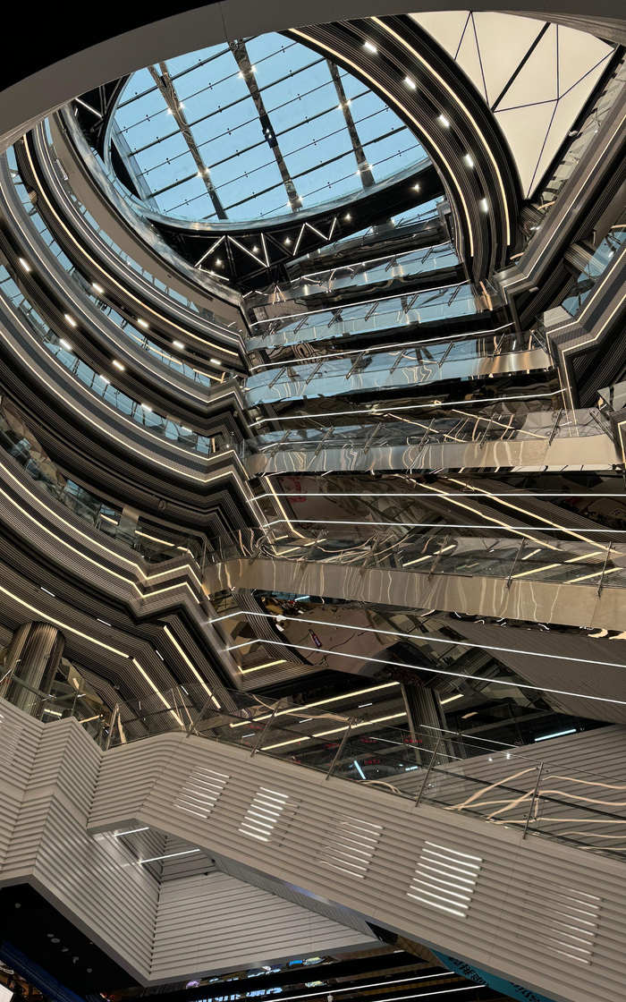 老商圈新引力王府井集团今年进入转型关键时期