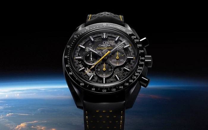 欧米茄推出新版超霸系列"月之暗面" 阿波罗8号手表