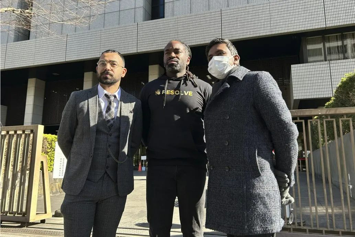 3名外国裔男子向东京地方法院提起诉讼。（图源：美联社）