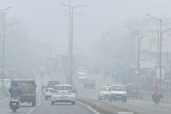 印度遭遇大雾天气