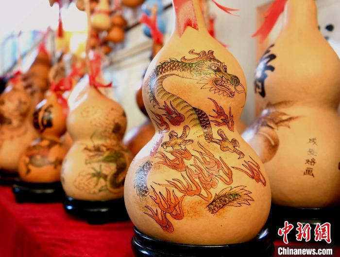 河北成安七旬老人创作"龙葫芦"迎新春|王海|非遗传承人|河北省_新浪