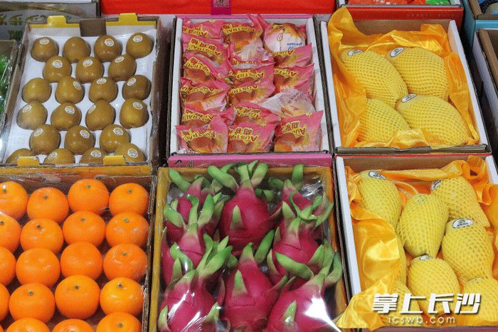 组图|春节临近  水果热销