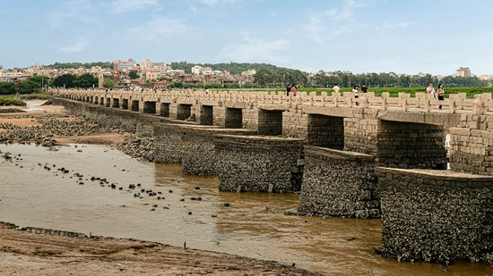     洛阳桥。视觉中国供图