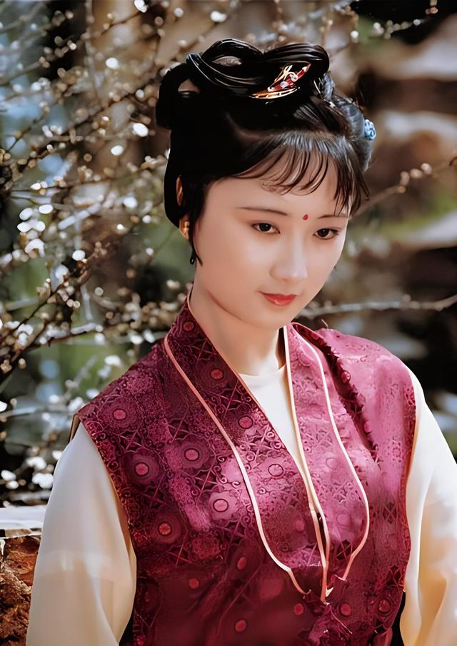 她俩在87版《红楼梦》演香菱 人生命运却不同 一个遇渣男 一个嫁男神