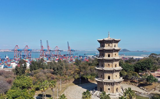     福建泉州，六胜塔见证了石湖港的发展历史。视觉中国供图