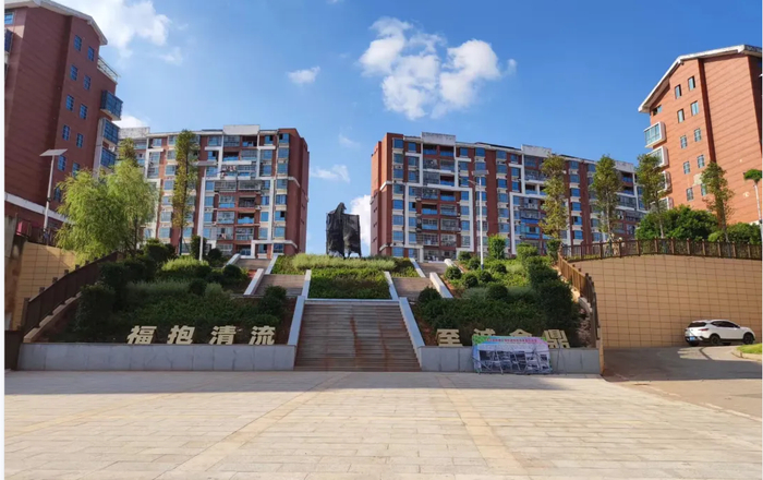 清流县金鼎建筑公司援建的北山小区大楼梯改造后。受访者供图