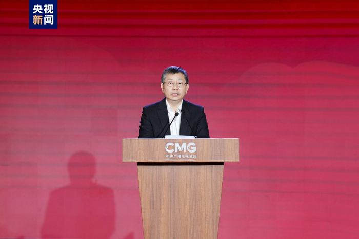 △中央广播电视总台编务会议成员姜文波介绍春晚技术创新亮点