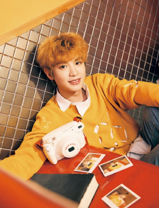 黄明昊今天这组炸毛黄发直接梦回produce时期的软嫩奶黄包|黄明昊|奶