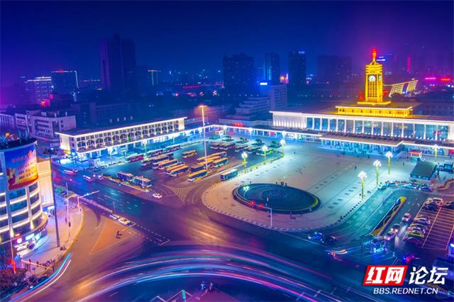 长沙火车站的璀璨夜,是送给归乡人最好的回家礼物|火车站|归乡|长沙