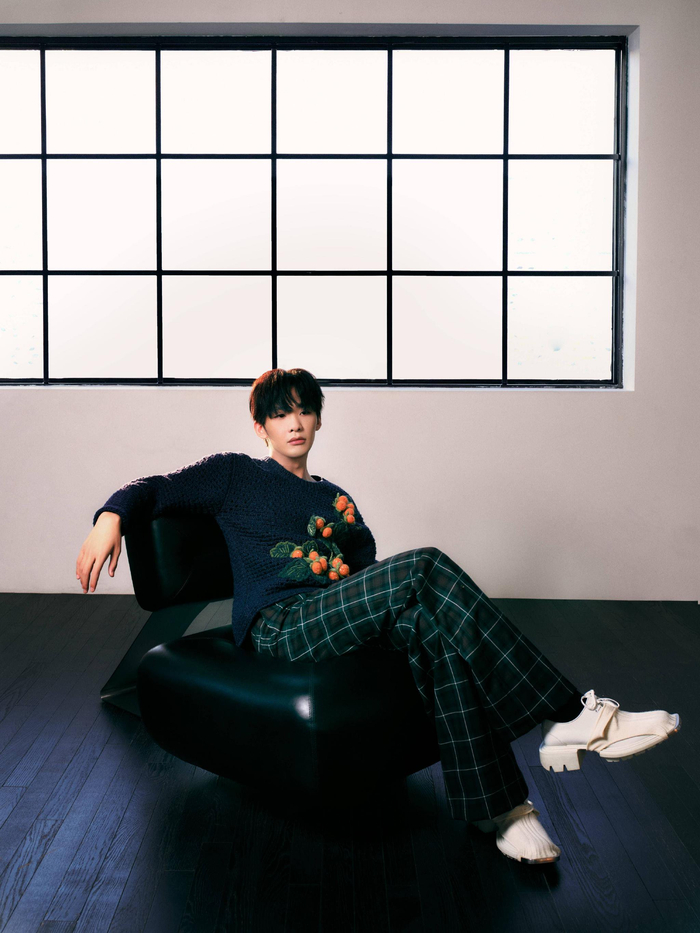 王赫野最新单曲《可海是》上线 动情歌声唱述海边故事
