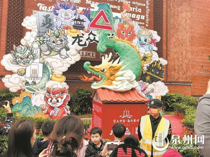 鱼跃龙门的励志逆袭主角来了螭吻亮相刺桐时代村