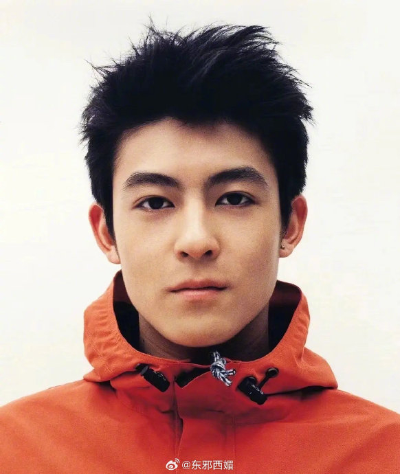 陈冠希日渐本山化了年轻时的陈冠希真的痞帅天花板了