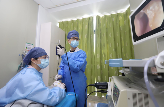 胃镜检查。健康时报图