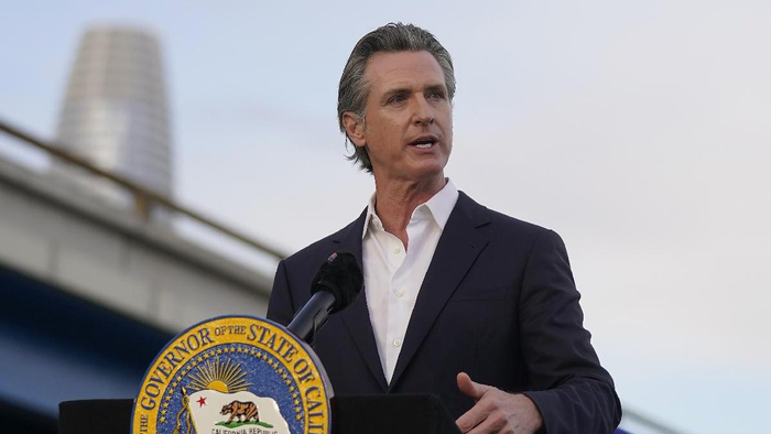 加州州长亲眼目睹"零元购" 质问店员反被嘲讽