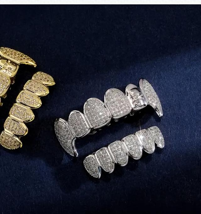 满嘴的金牙其实就是牙冠?原来牙冠也有这么多说法