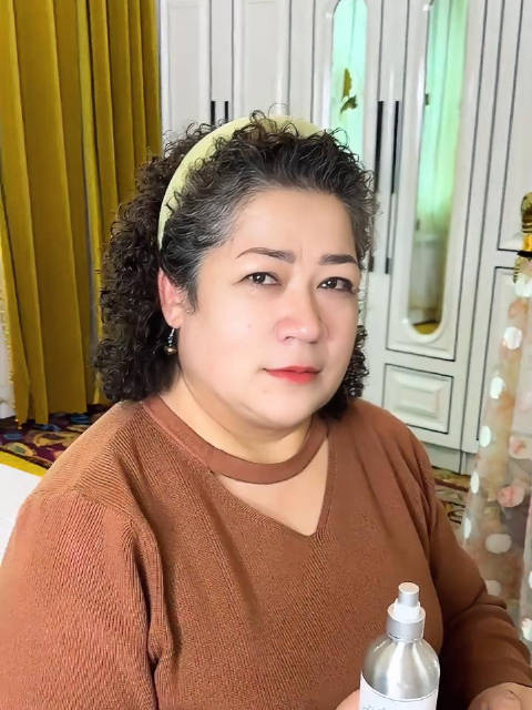 我只放了一个q 艾孜古丽女士怎么直接开大了